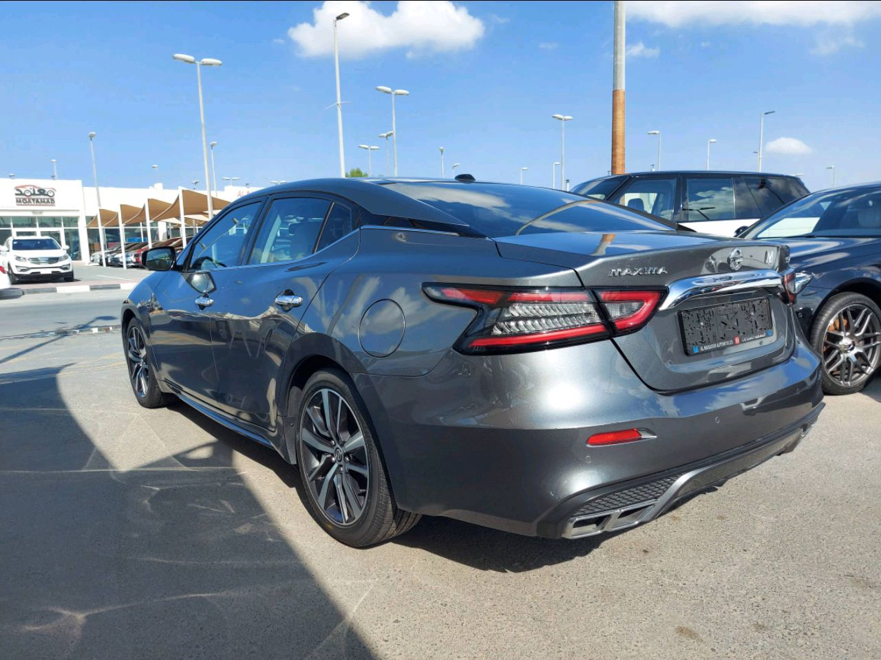Nissan Maxima - Image 4