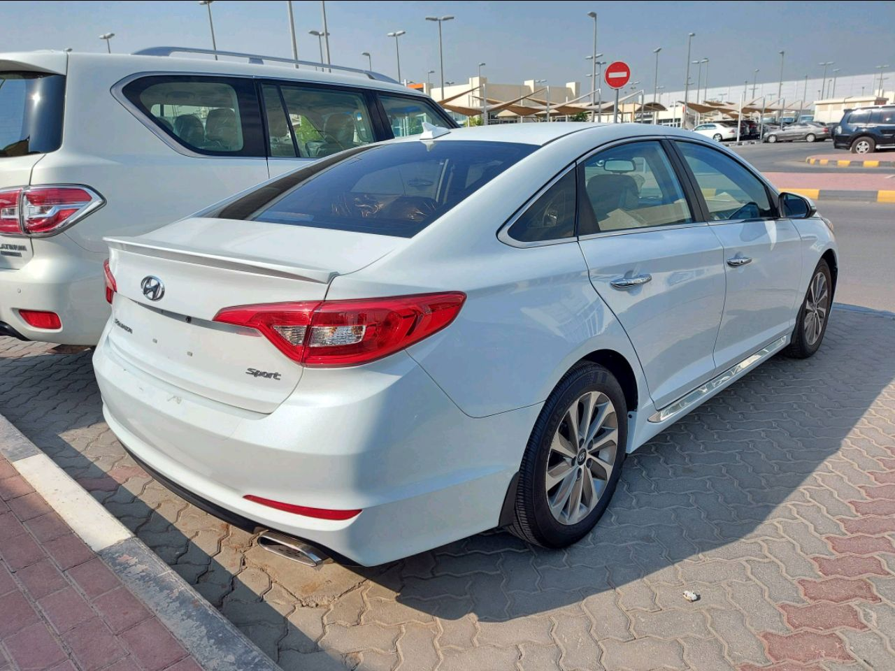 Hyundai Sonata - Image 3