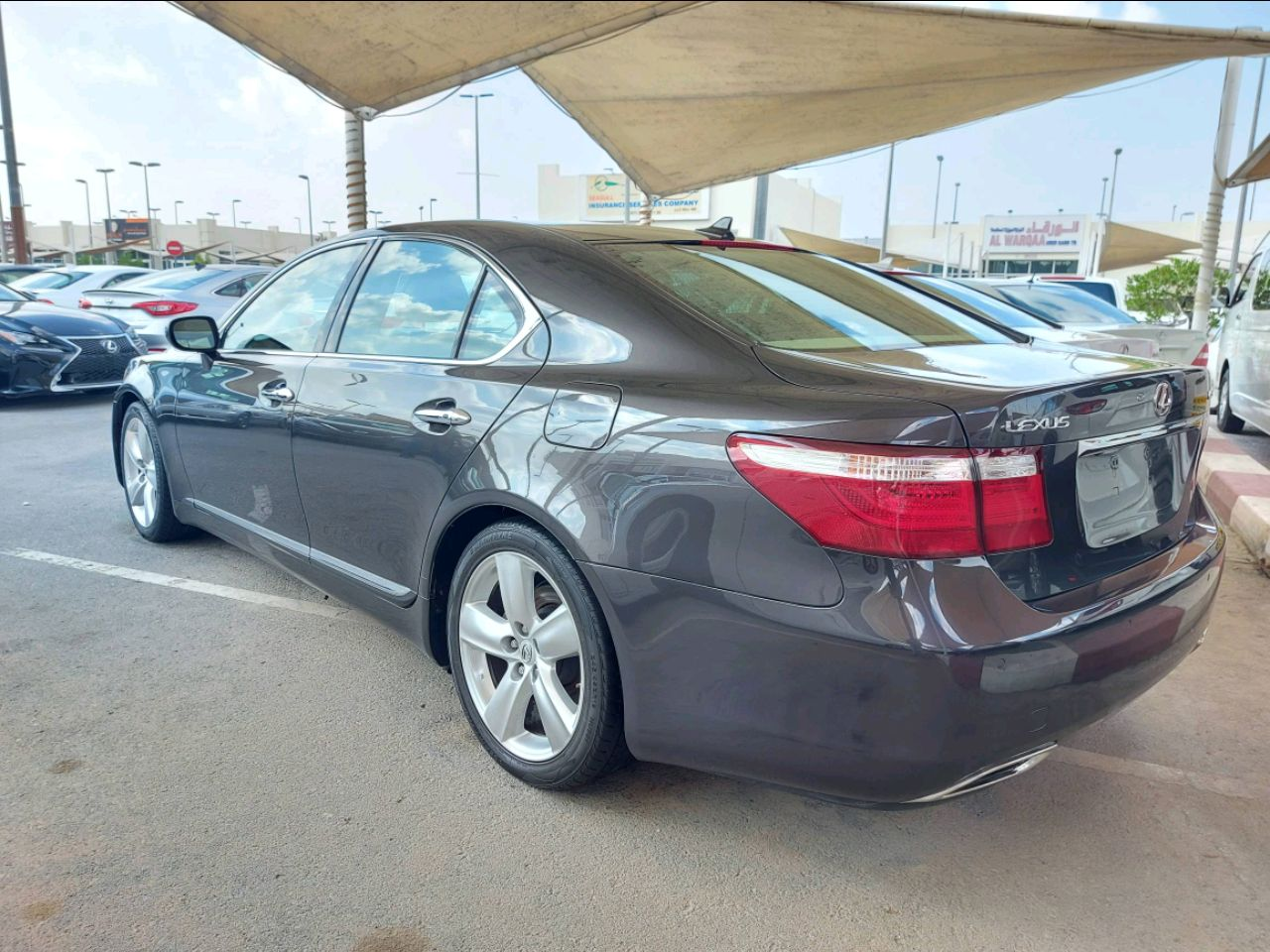 Lexus LS-Series - Image 5