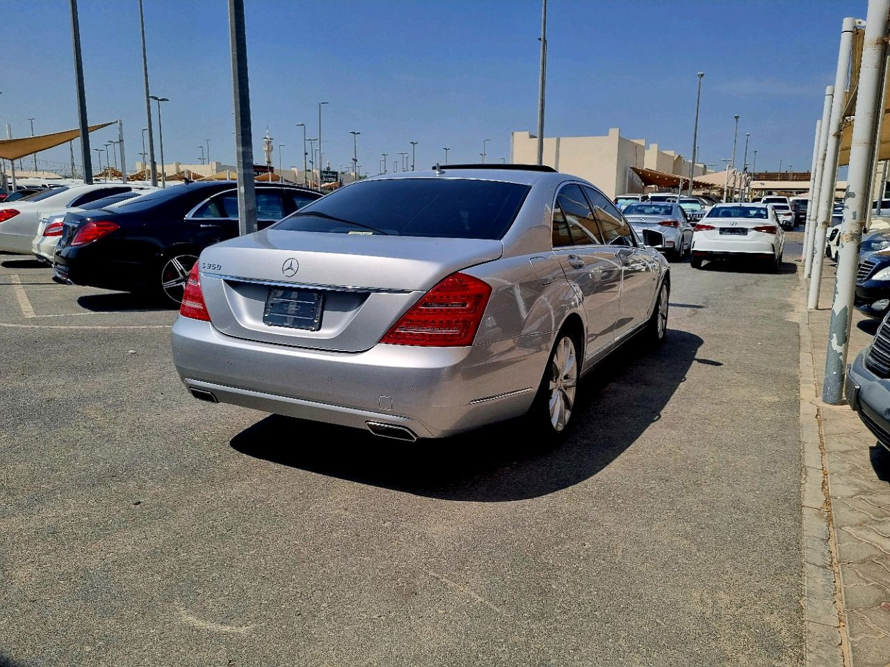 Mercedes Benz S-Class - Image 7