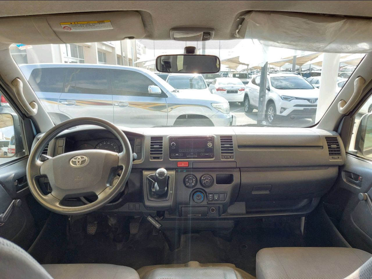 Toyota Hiace - Image 6