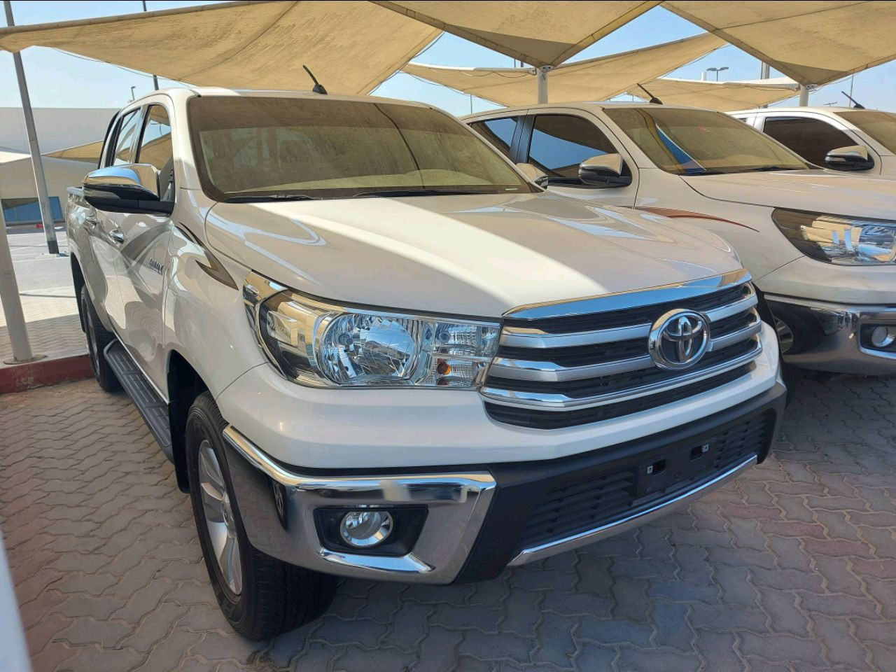 Toyota Hilux - Image 5