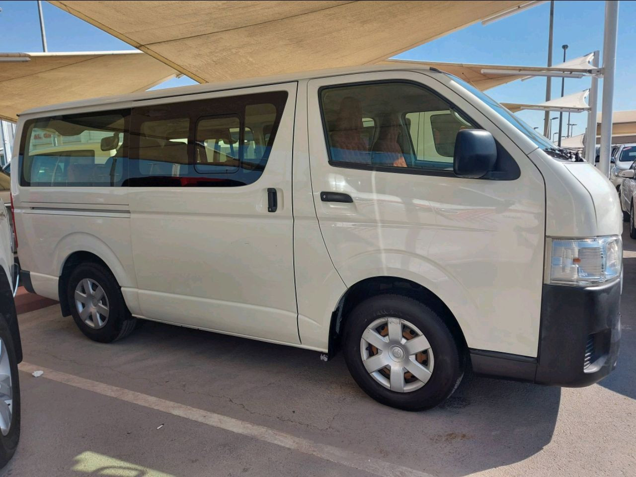 Toyota Hiace - Image 5