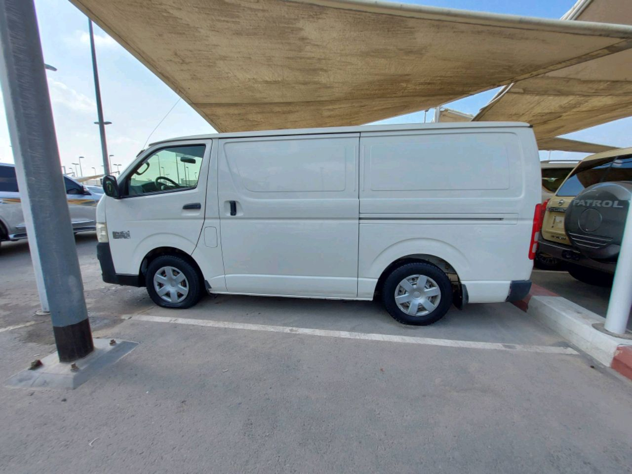 Toyota Hiace - Image 5