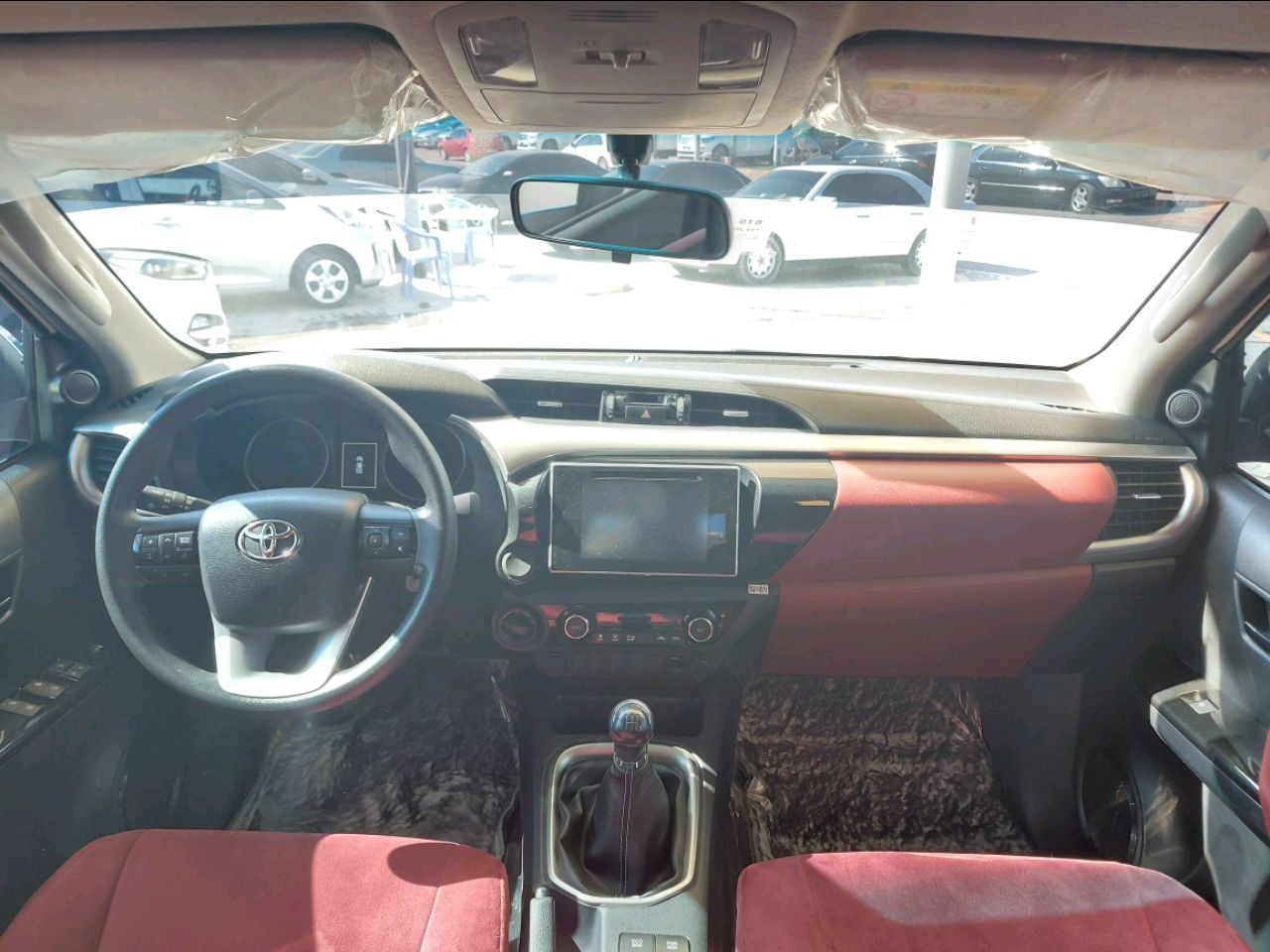 Toyota Hilux - Image 6