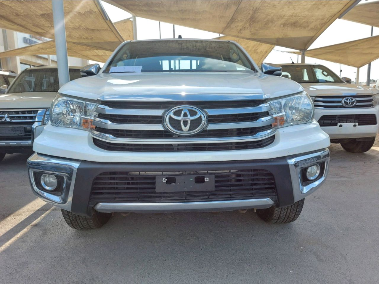 Toyota Hilux - Image 2