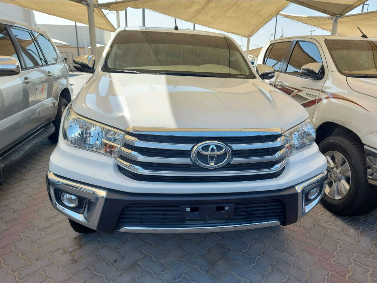 Toyota Hilux - Image 4