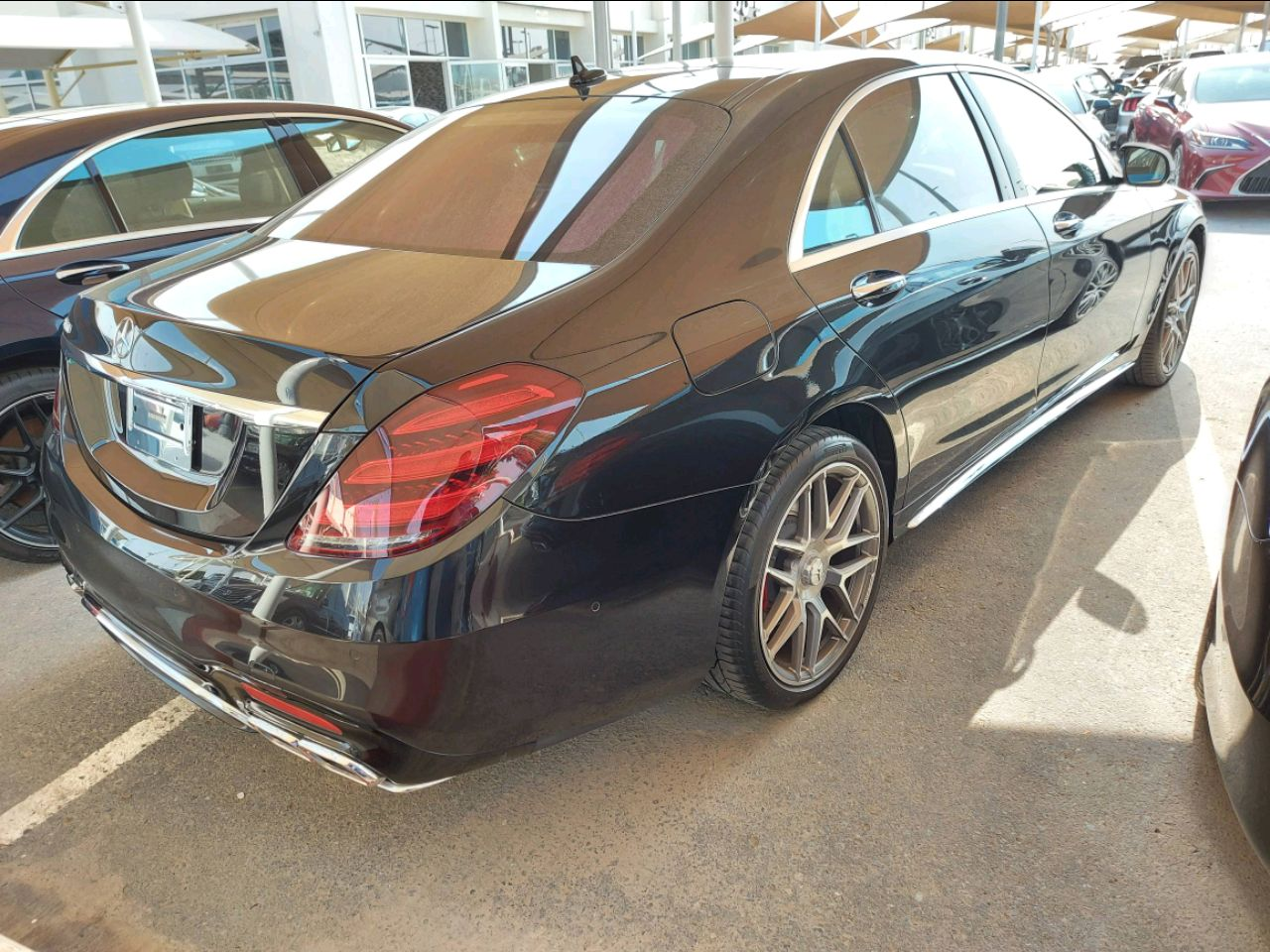 Mercedes Benz S-Class - Image 5