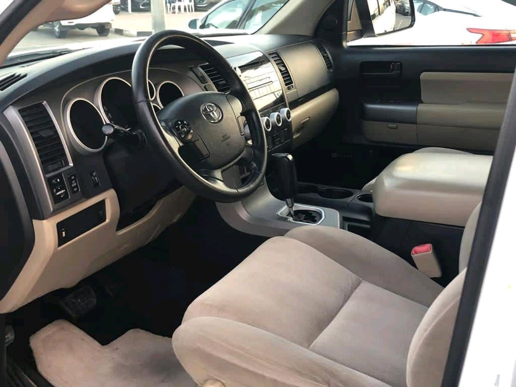 Toyota Sequoia - Image 6