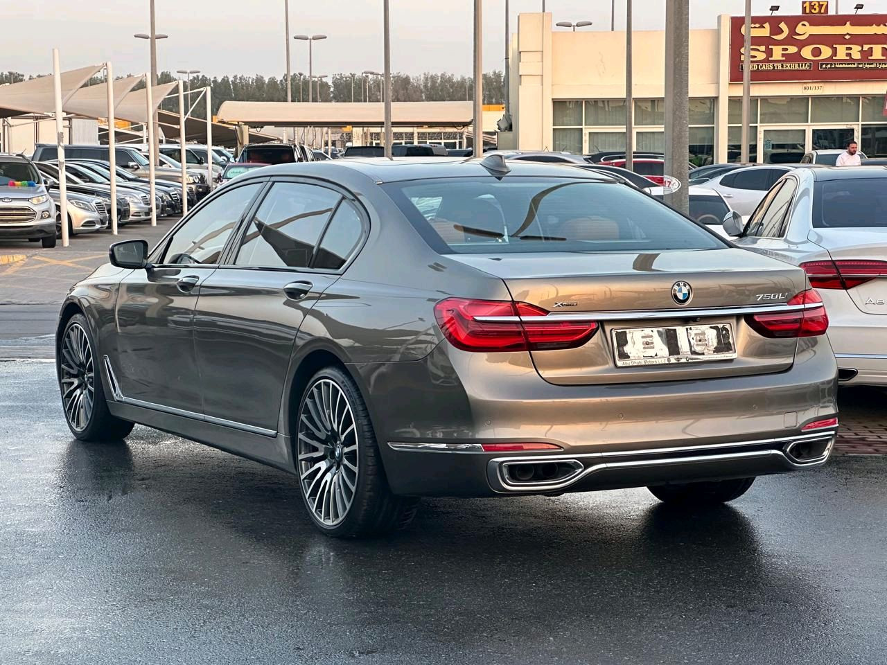 BMW 7-Series - Image 4