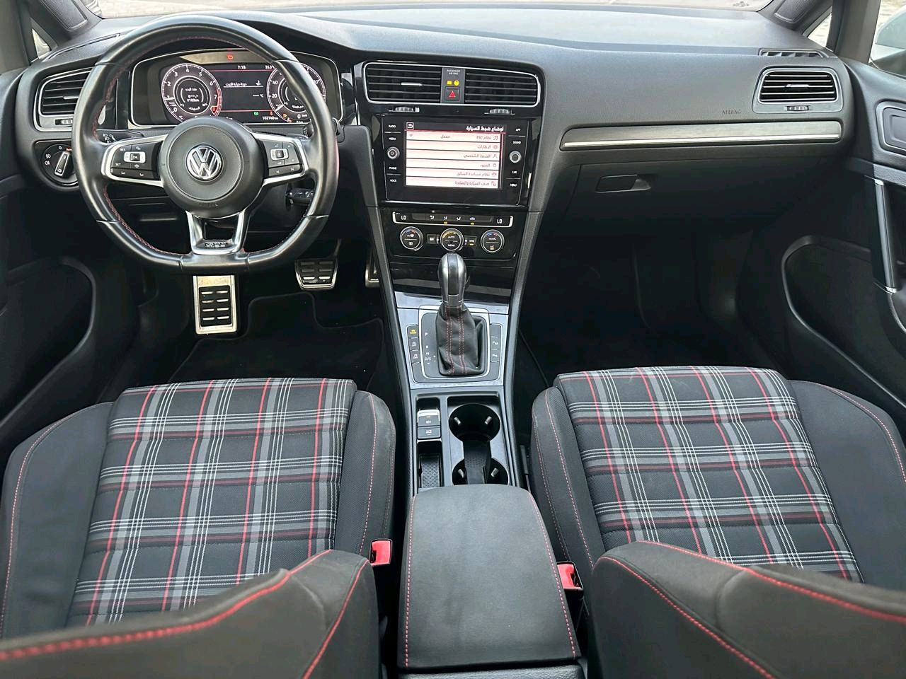 Volkswagen Golf - Image 12