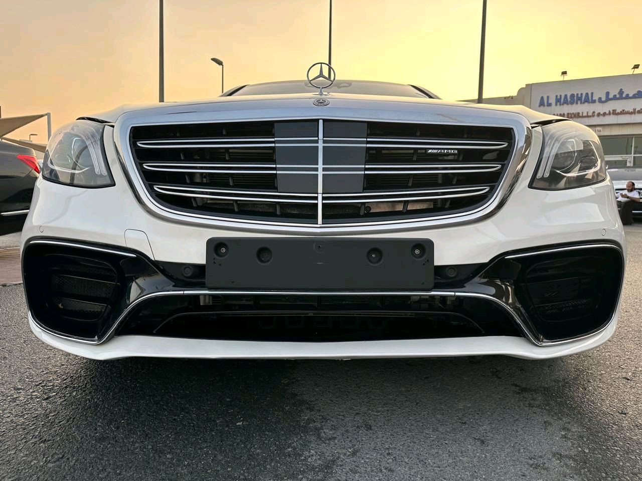 Mercedes Benz S-Class - Image 4