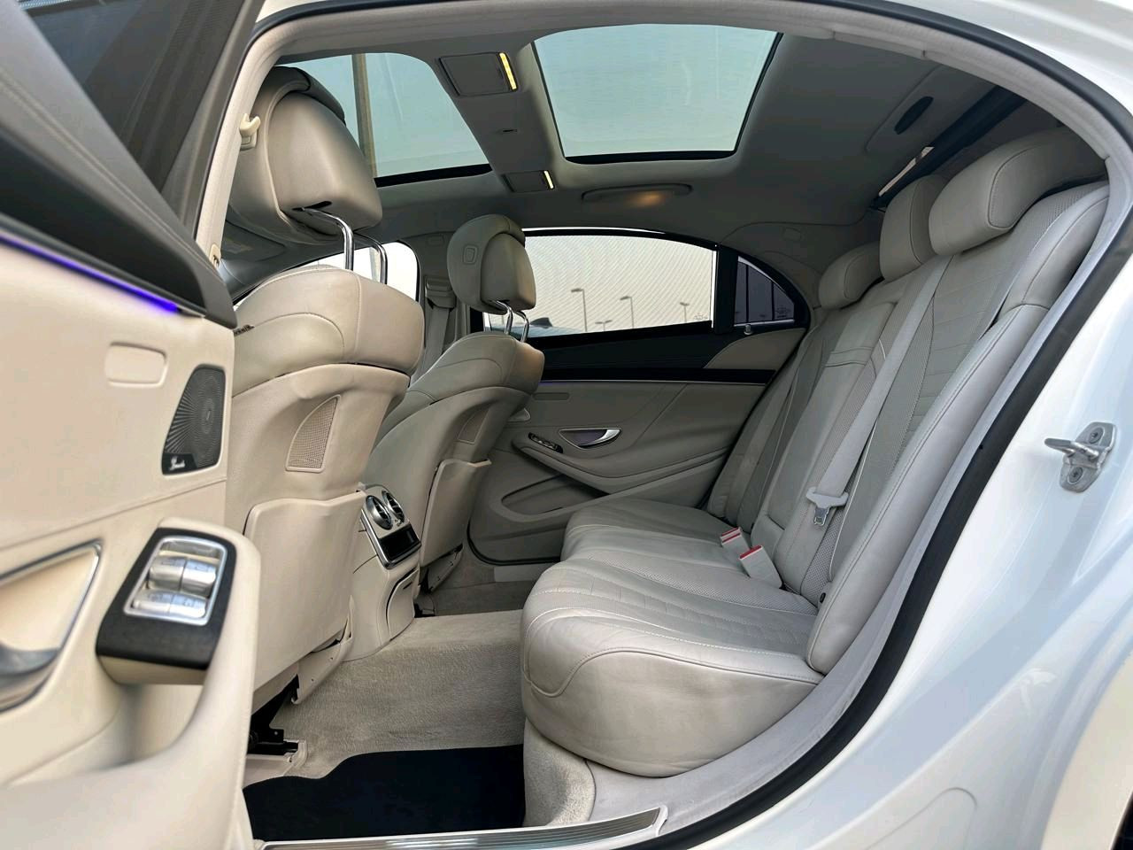 Mercedes Benz S-Class - Image 6
