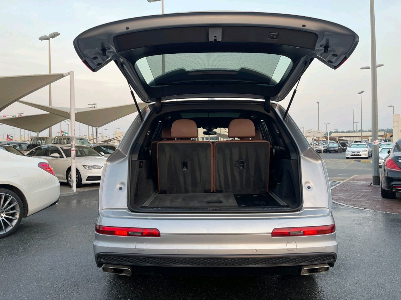 Audi Q7 - Image 2
