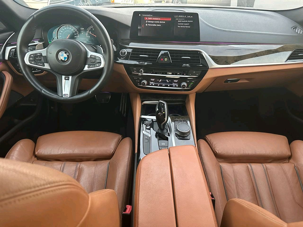 BMW 5-Series - Image 10