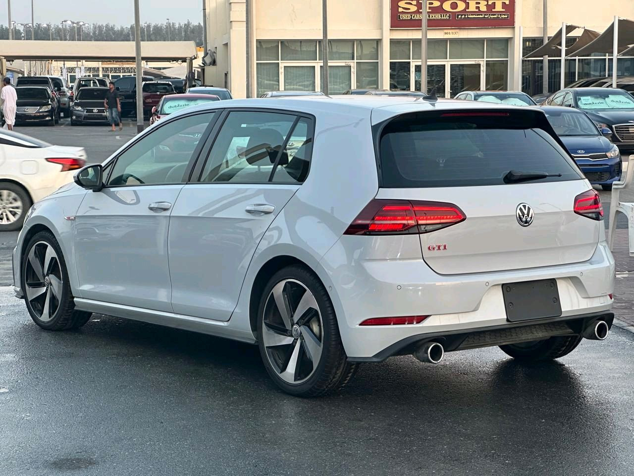 Volkswagen Golf - Image 8
