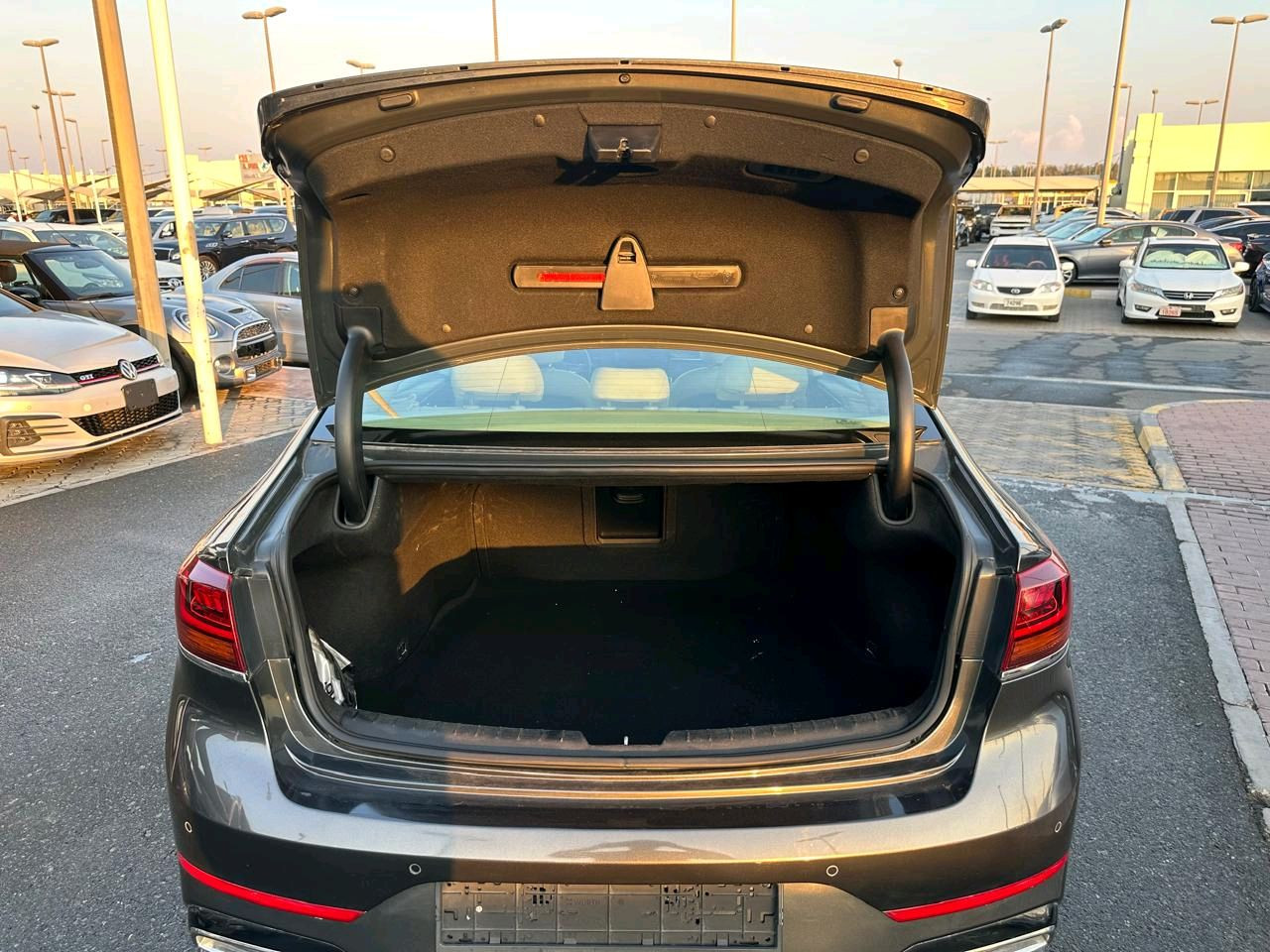KIA Cadenza - Image 11