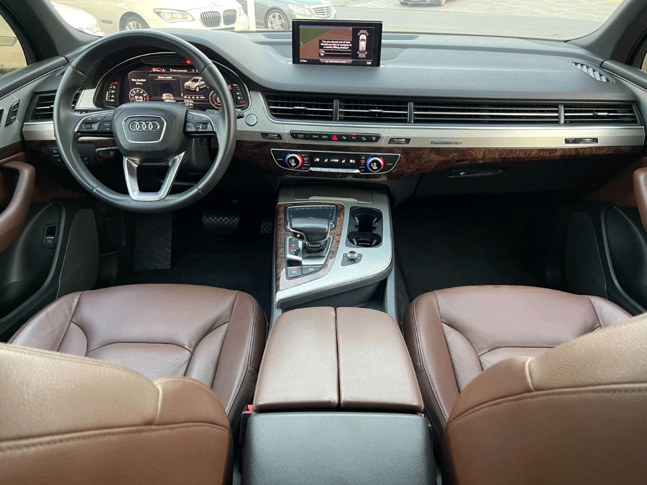 Audi Q7 - Image 8