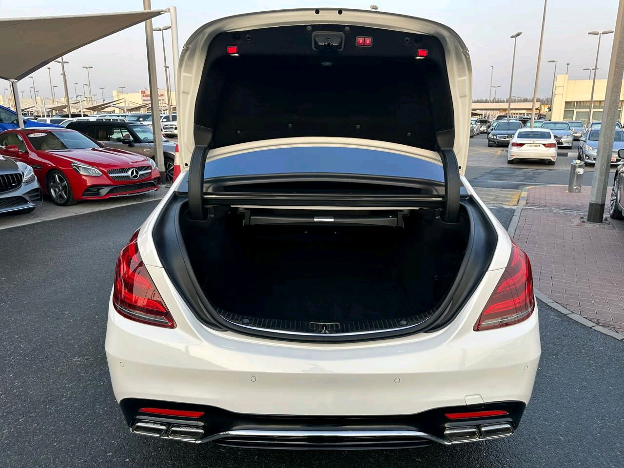 Mercedes Benz S-Class - Image 3