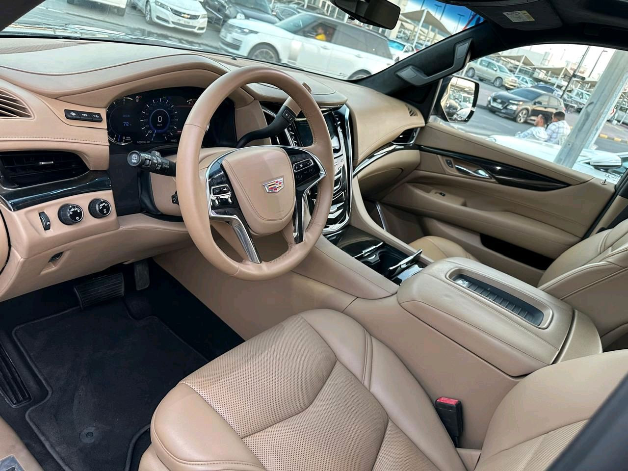 Cadillac Escalade - Image 5