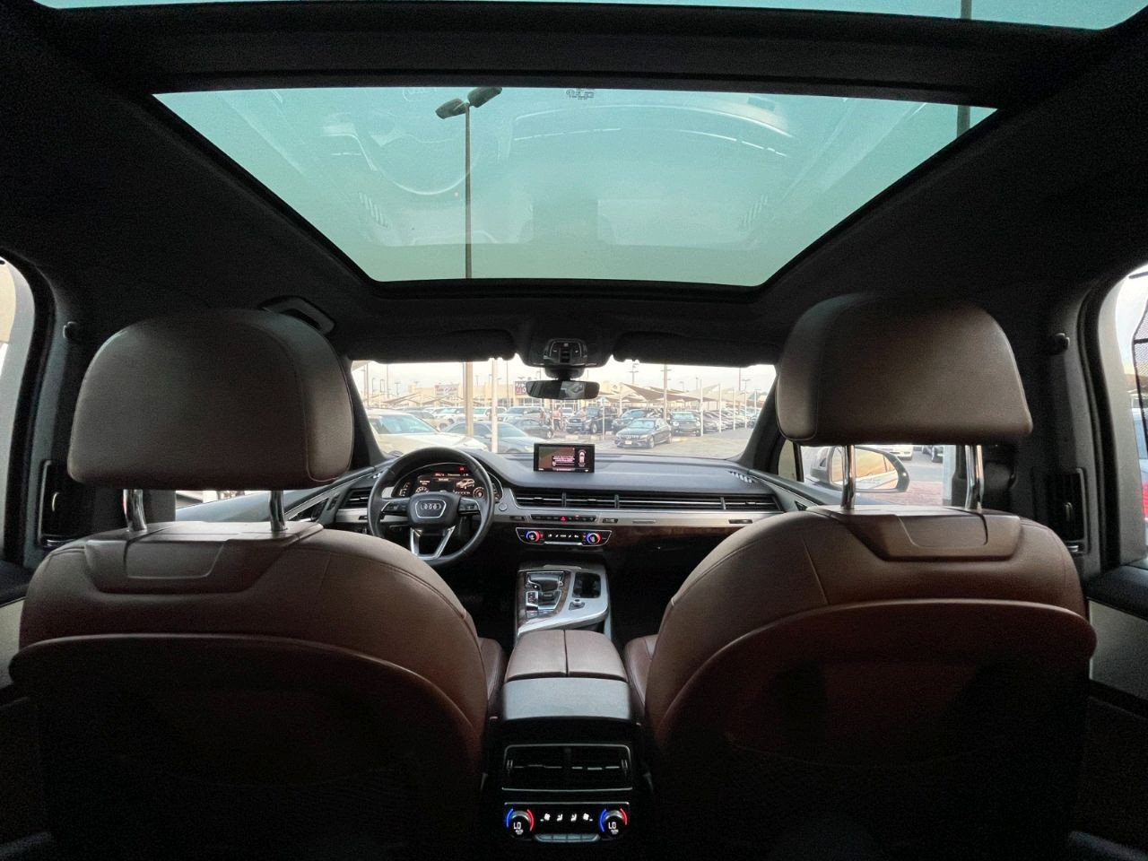 Audi Q7 - Image 6
