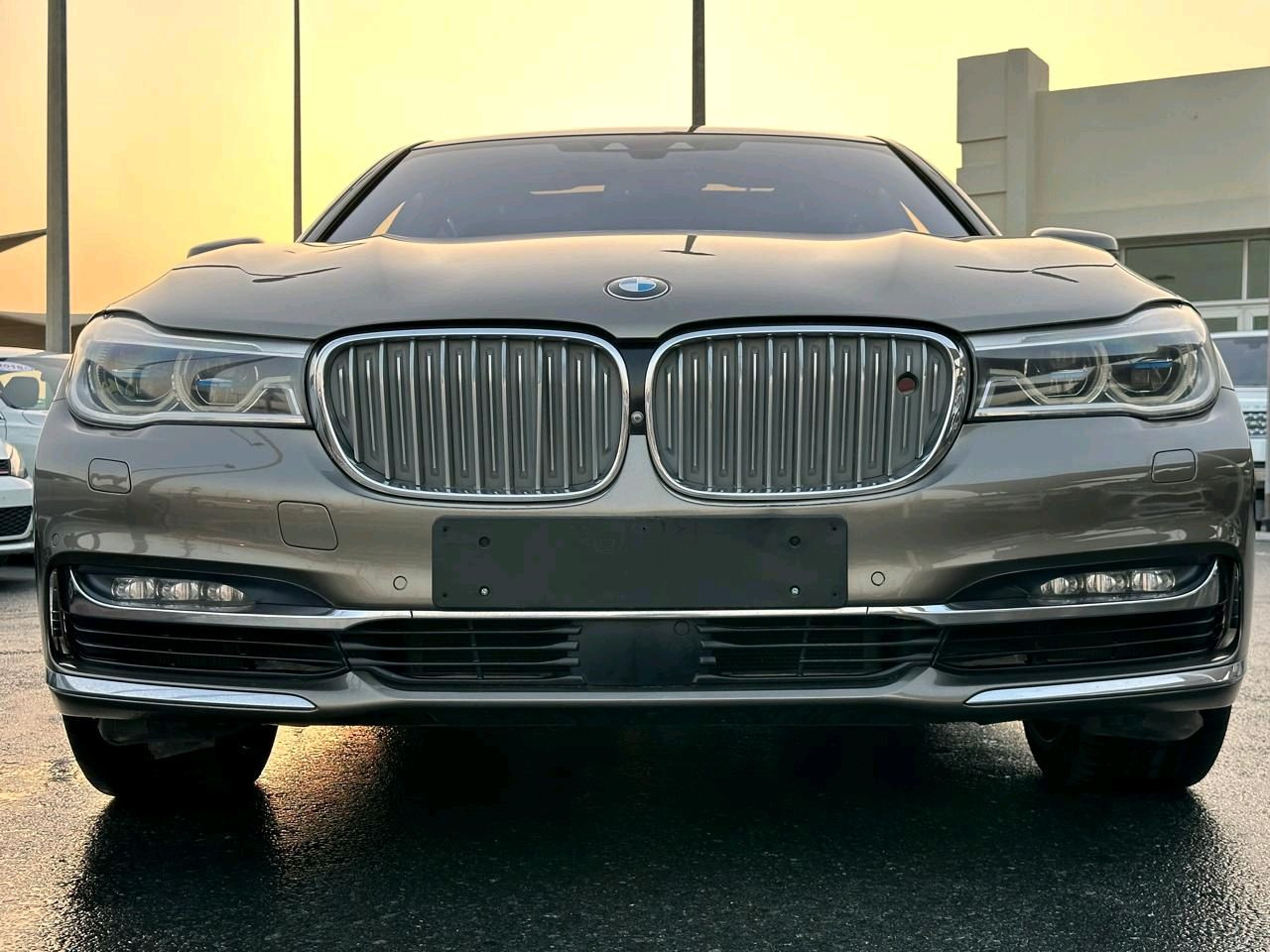 BMW 7-Series - Image 6