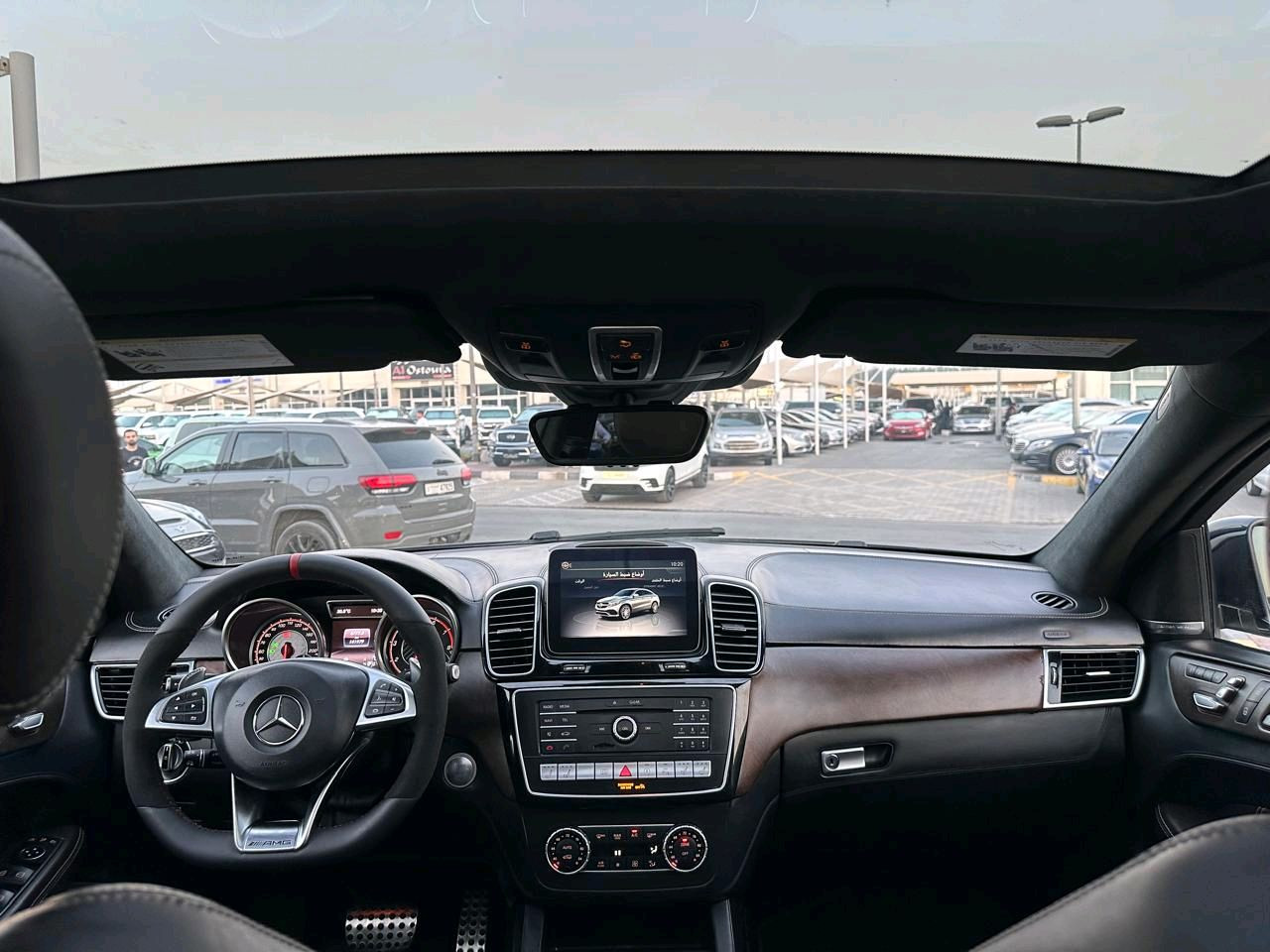 Mercedes Benz GLE SUV - Image 9