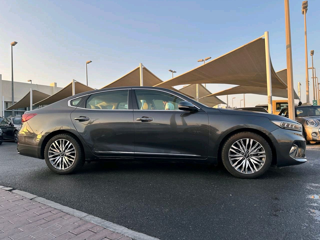 KIA Cadenza - Image 6
