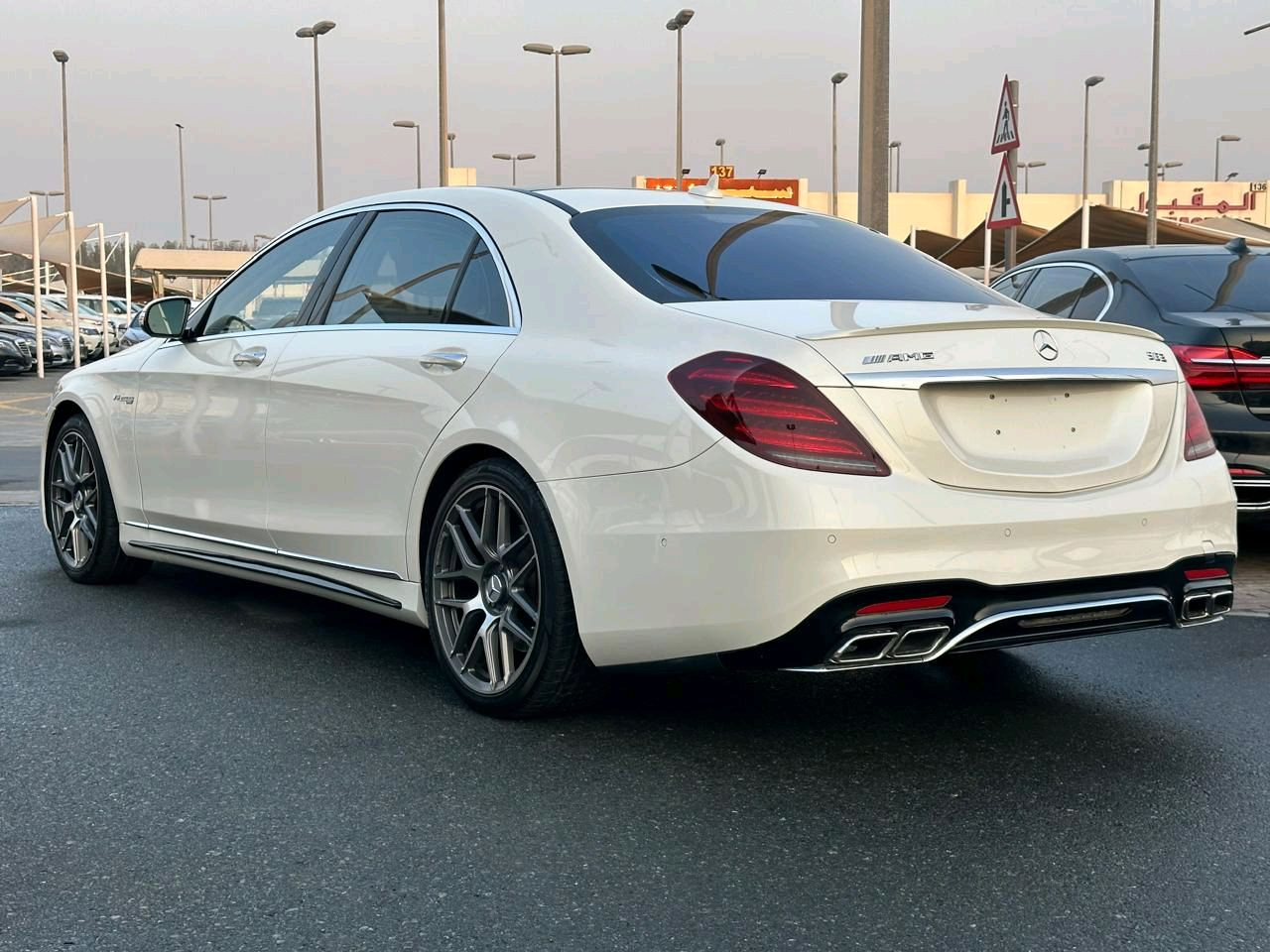 Mercedes Benz S-Class - Image 12