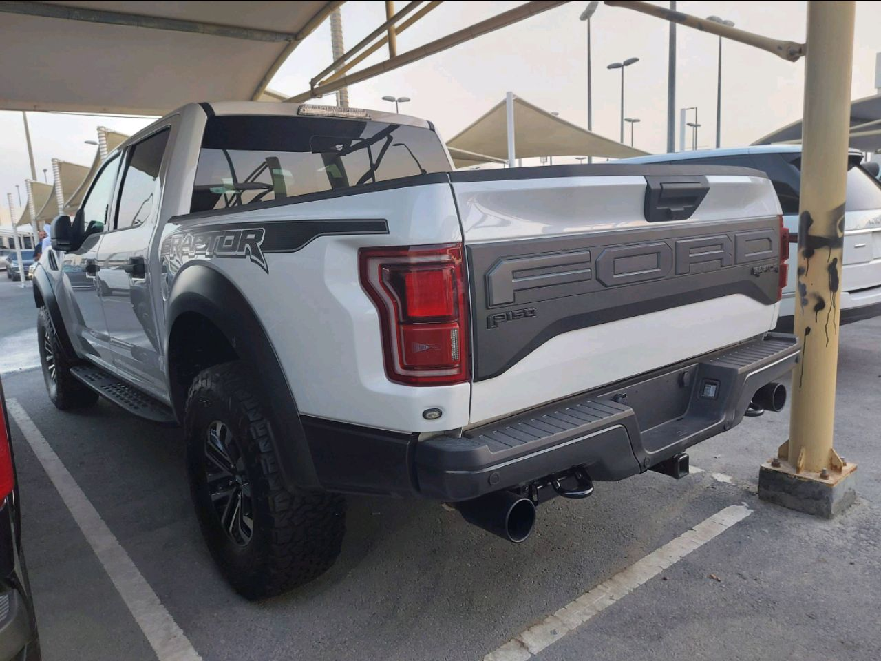 Ford Raptor - Image 3