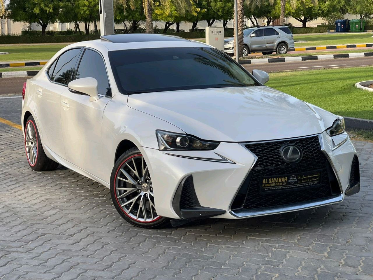 Lexus IS-Series - Image 2