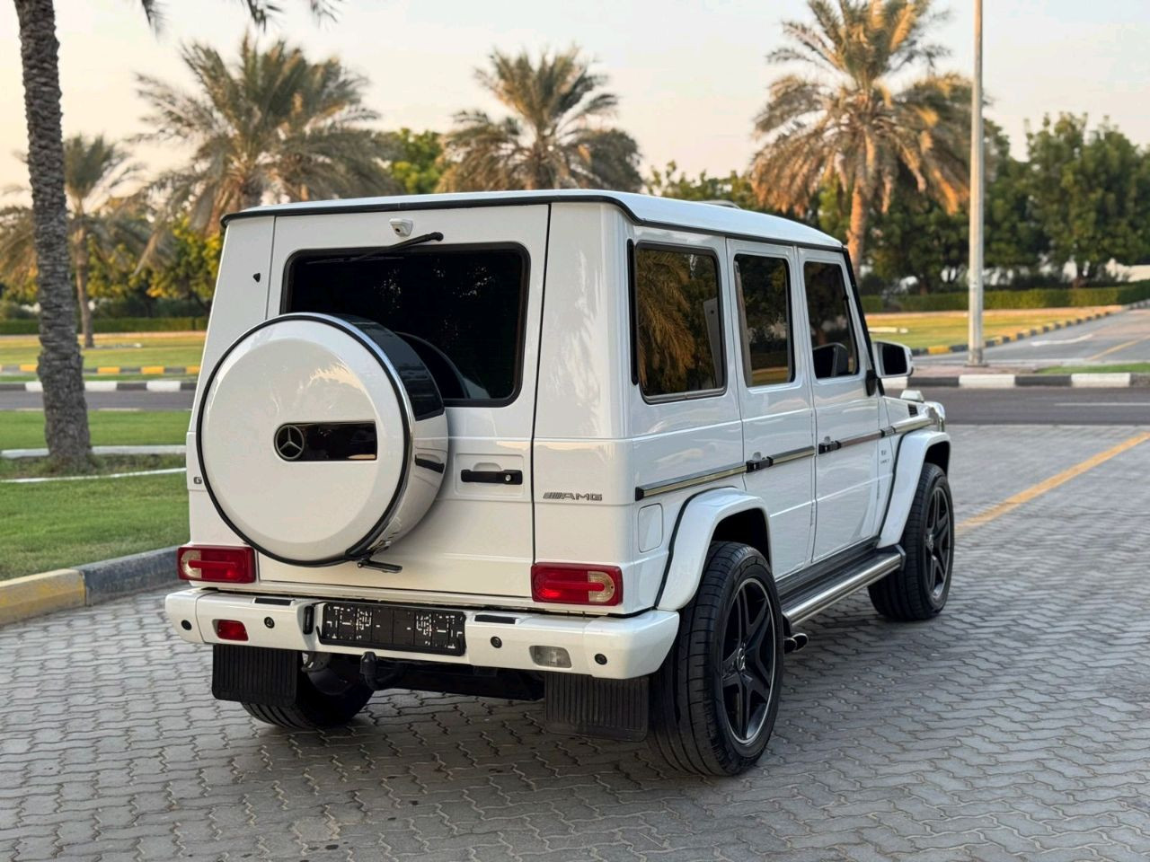 Mercedes Benz G-Class - Image 10