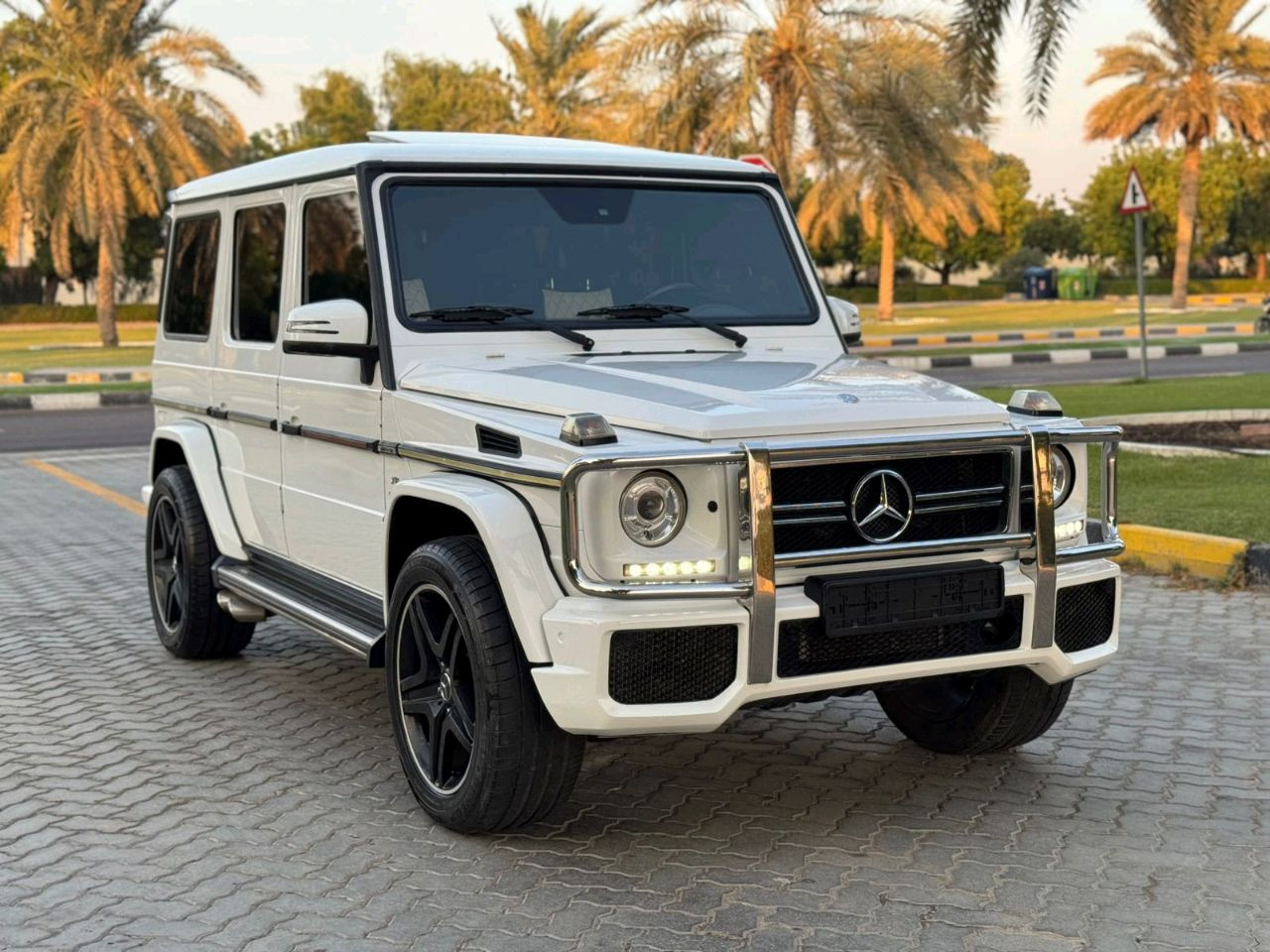 Mercedes Benz G-Class - Image 8