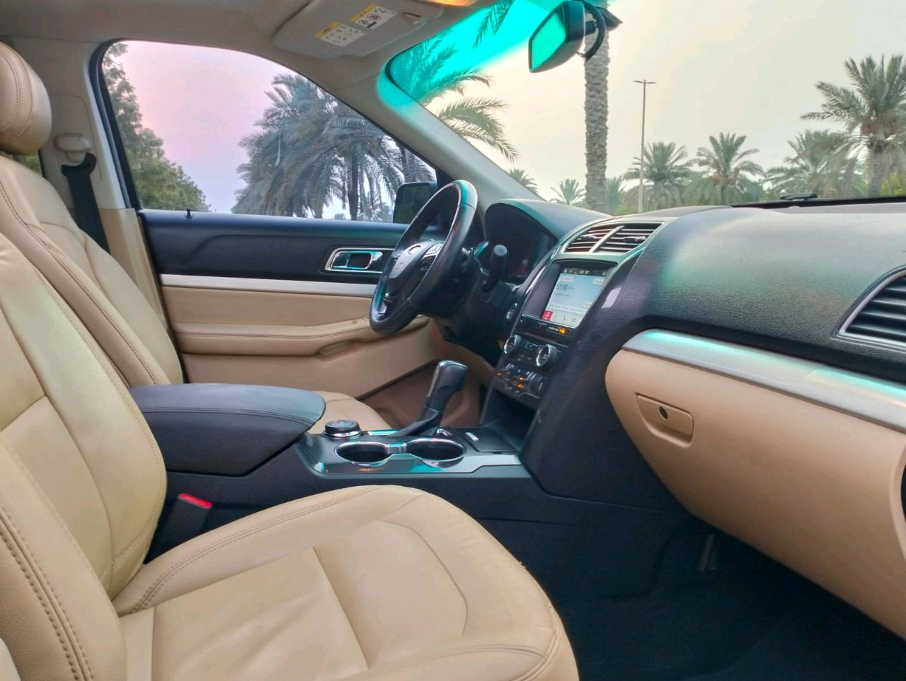 Ford Explorer - Image 6