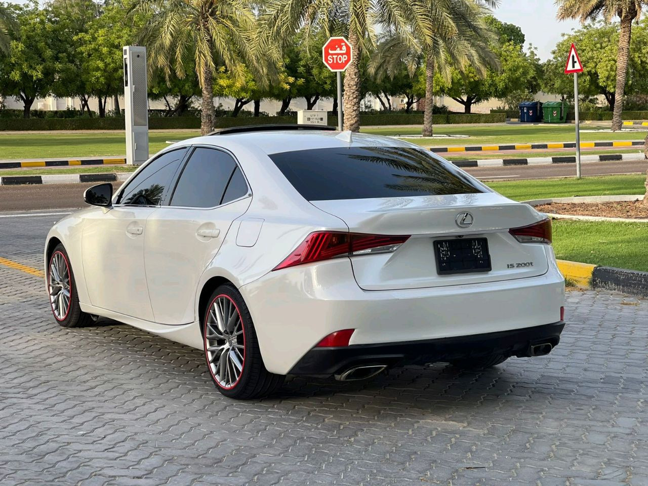 Lexus IS-Series - Image 13