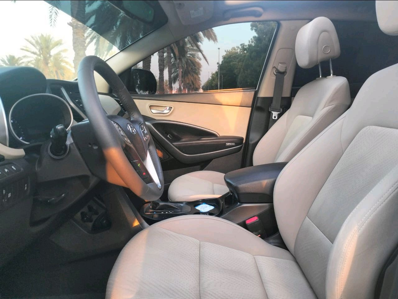 Hyundai Santa Fe - Image 13