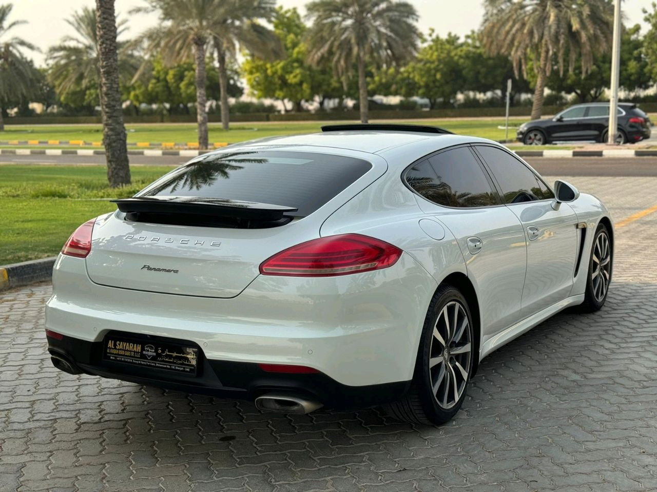 Porsche Panamera - Image 8