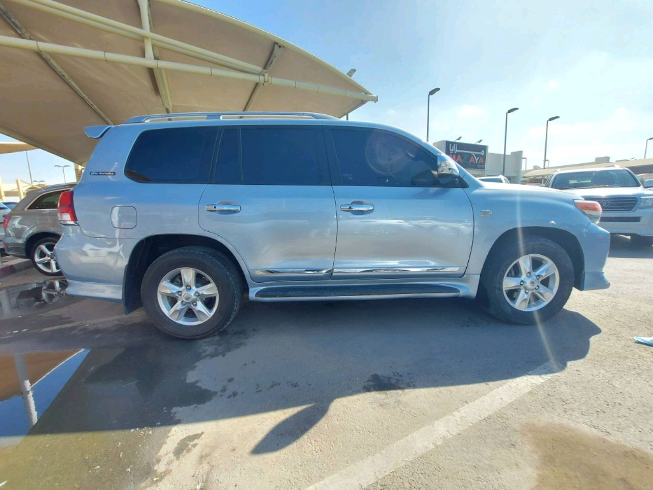 Toyota Land Cruiser - Image 4