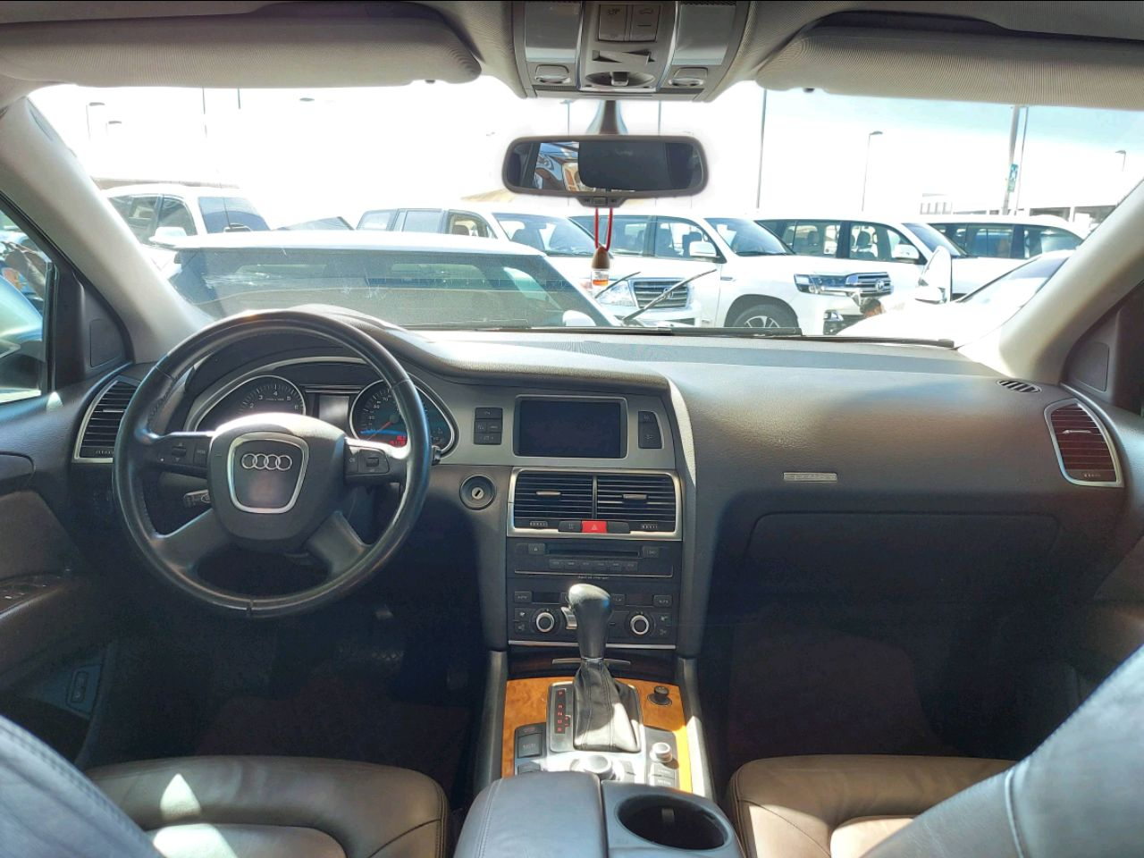 Audi Q7 - Image 5