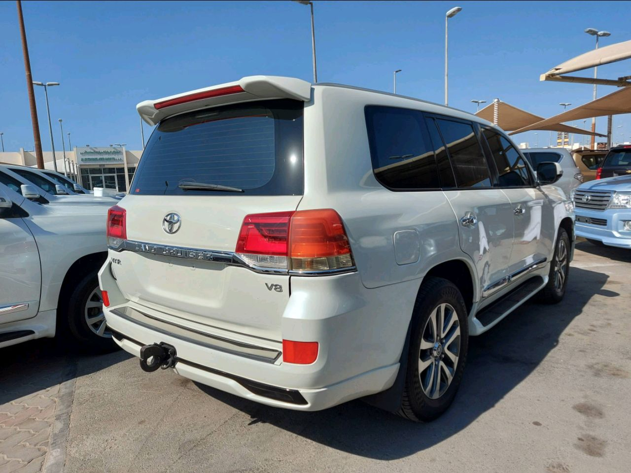 Toyota Land Cruiser - Image 4