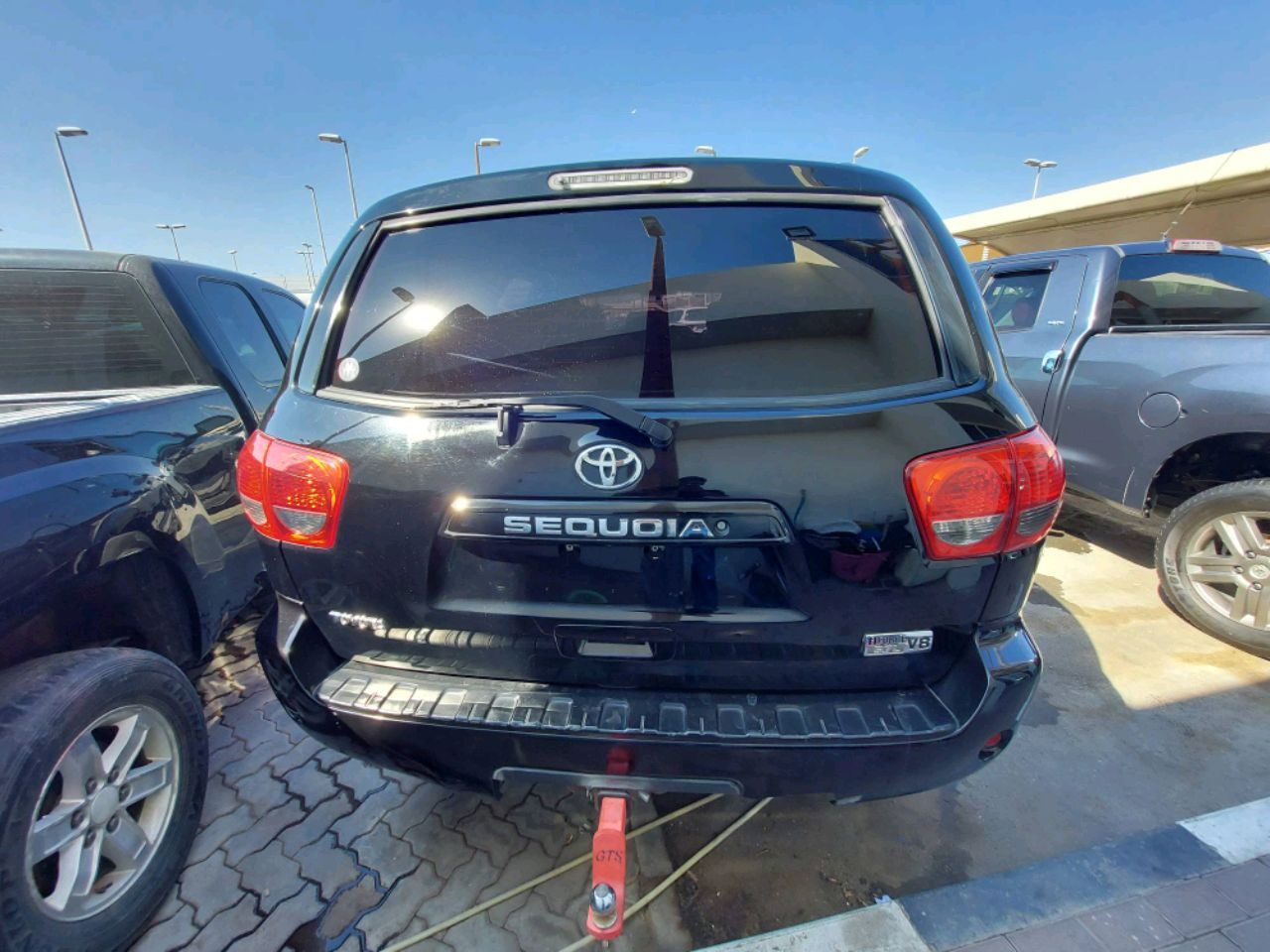Toyota Sequoia - Image 4