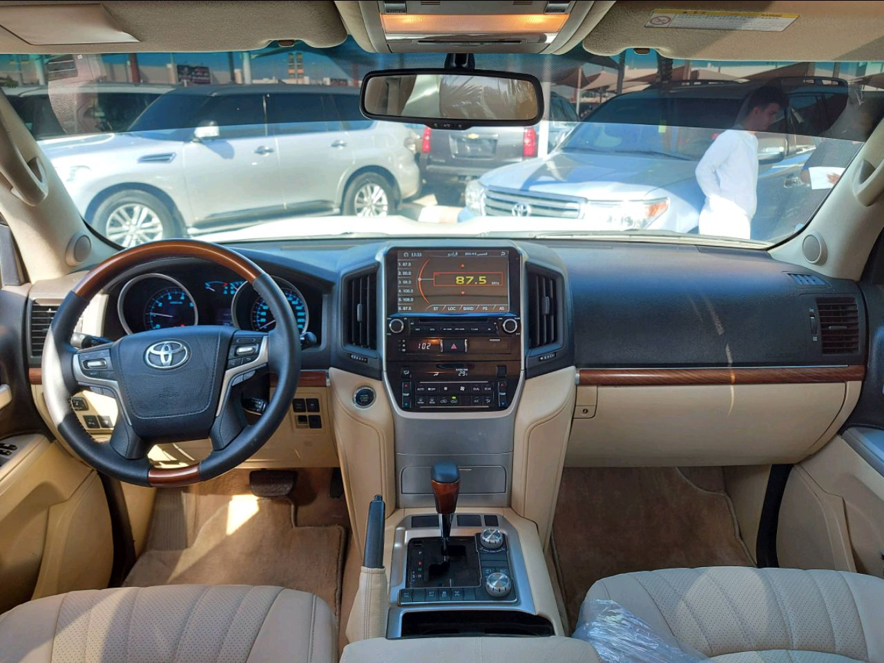 Toyota Land Cruiser - Image 6
