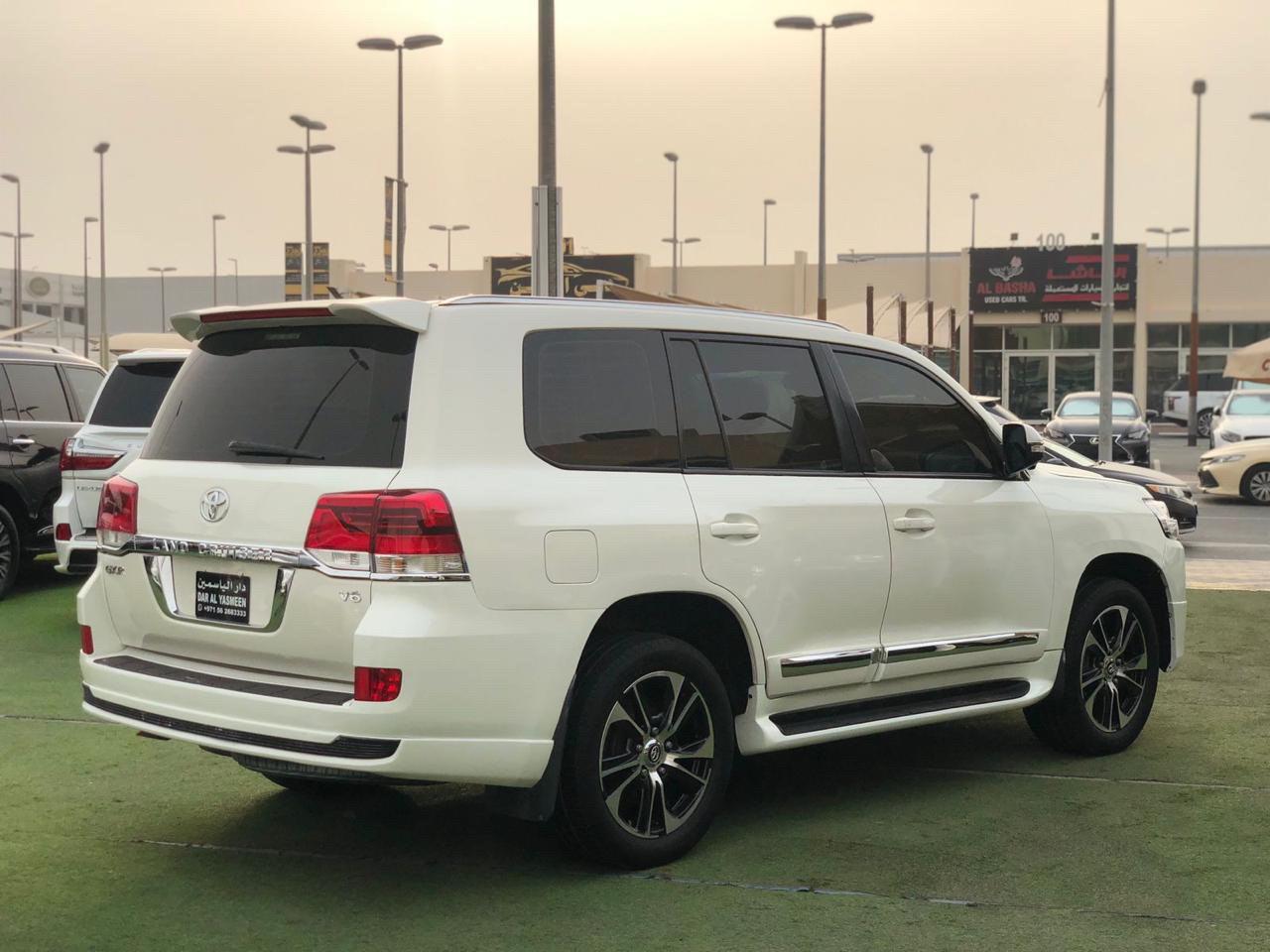 Toyota Land Cruiser - Image 3