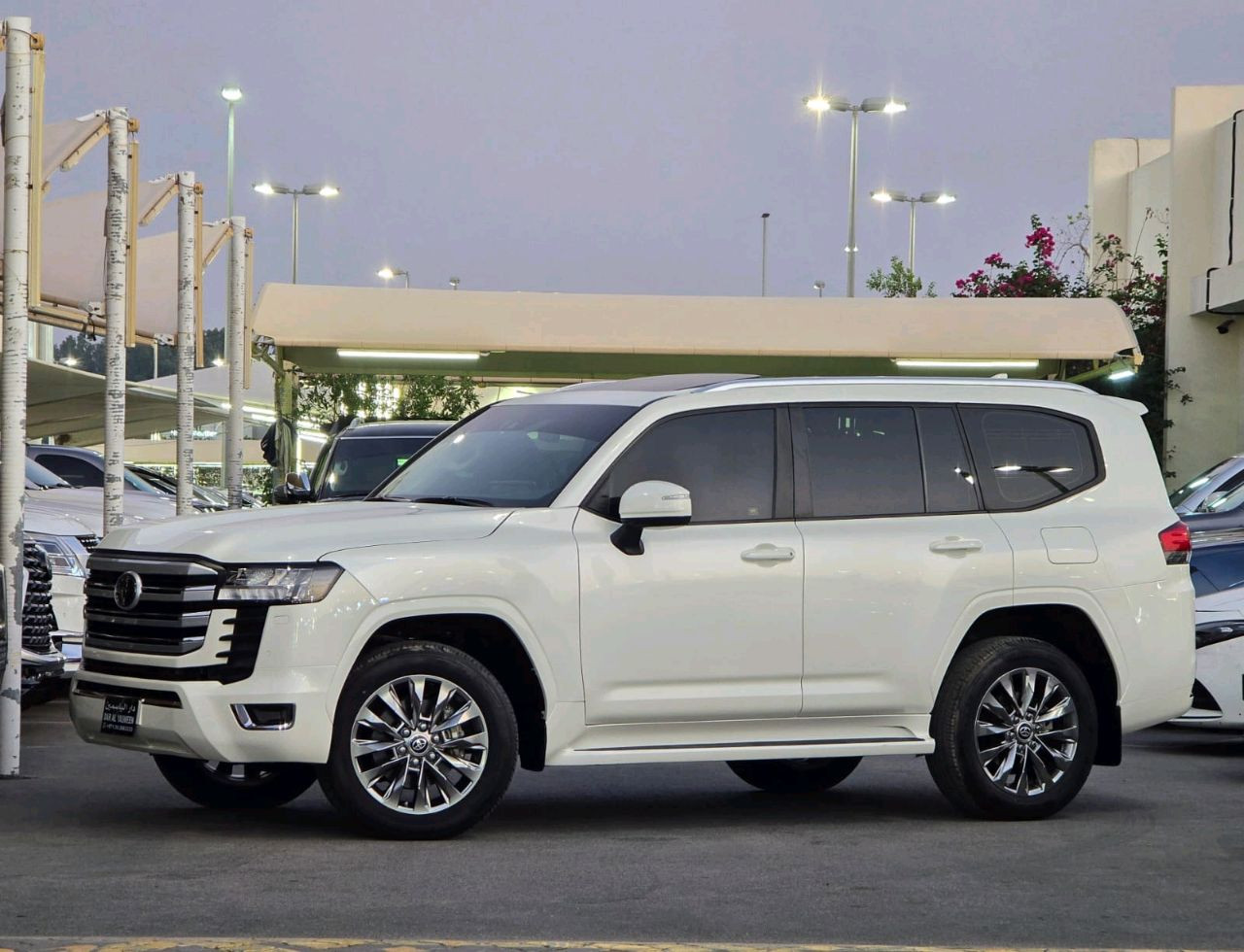 Toyota Land Cruiser - Image 9