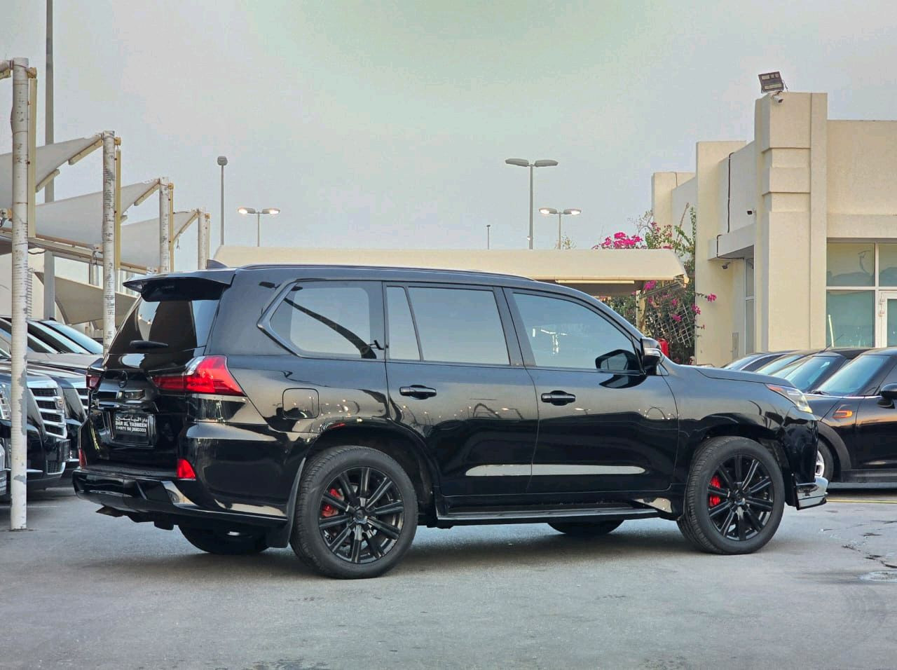 Lexus LX-Series - Image 5