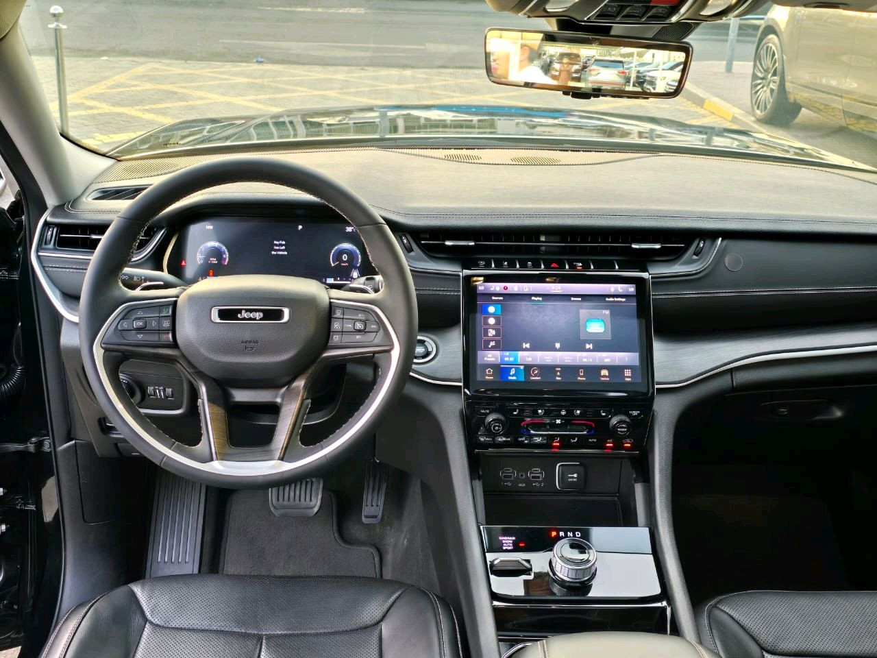 Jeep Grand Cherokee - Image 9