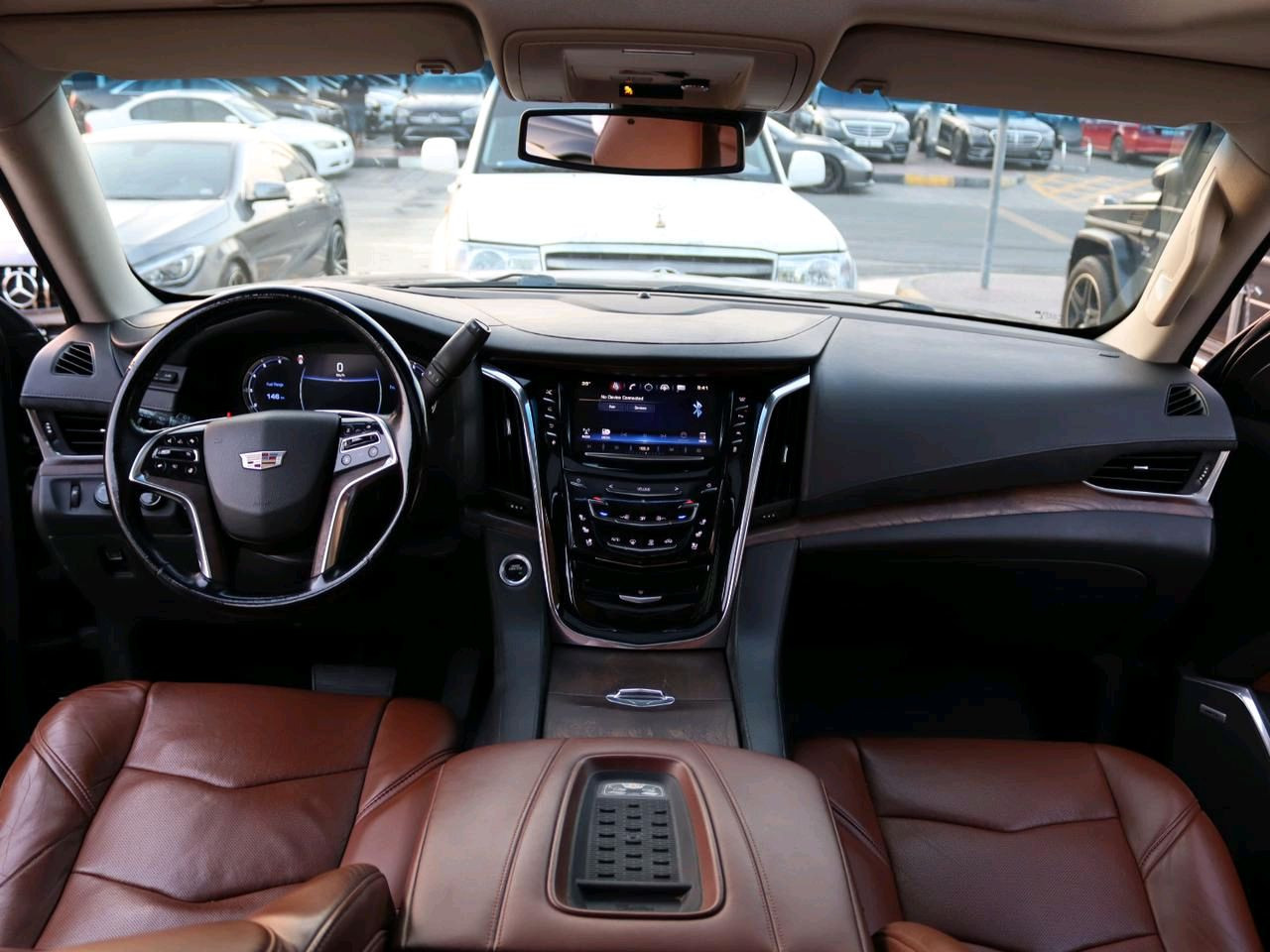 Cadillac Escalade - Image 8