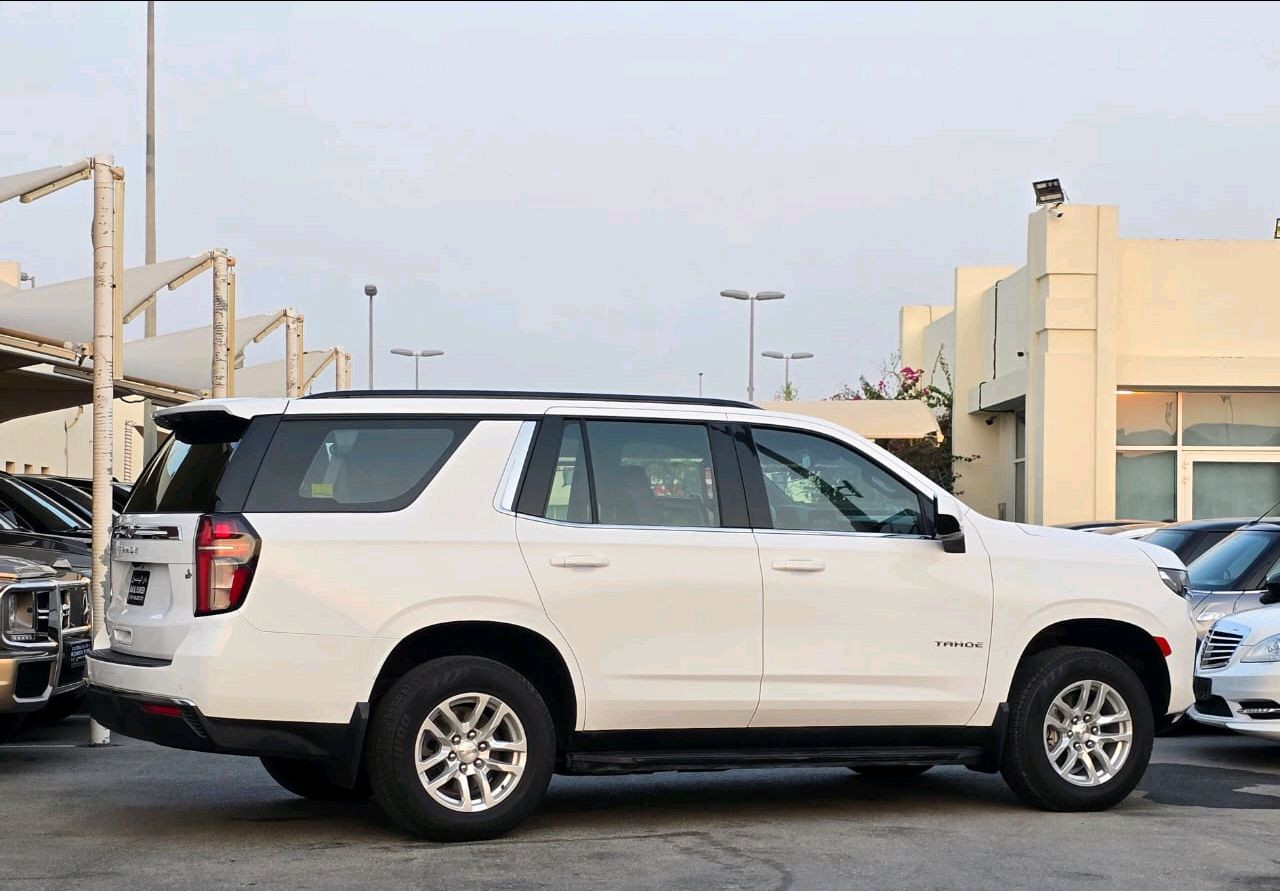 Chevrolet Tahoe - Image 15