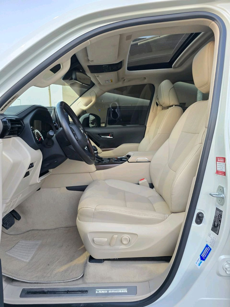 Toyota Land Cruiser - Image 4