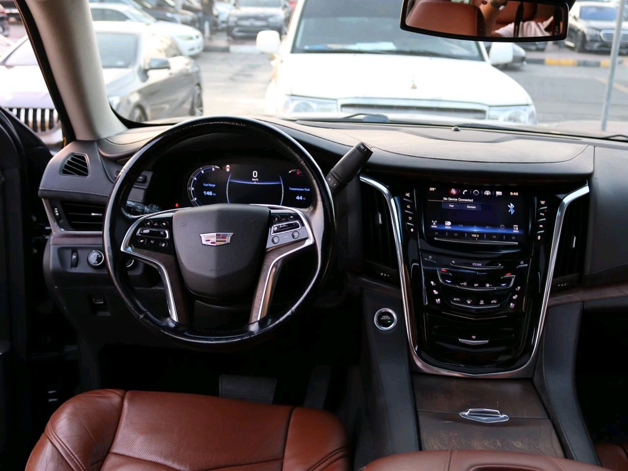 Cadillac Escalade - Image 11